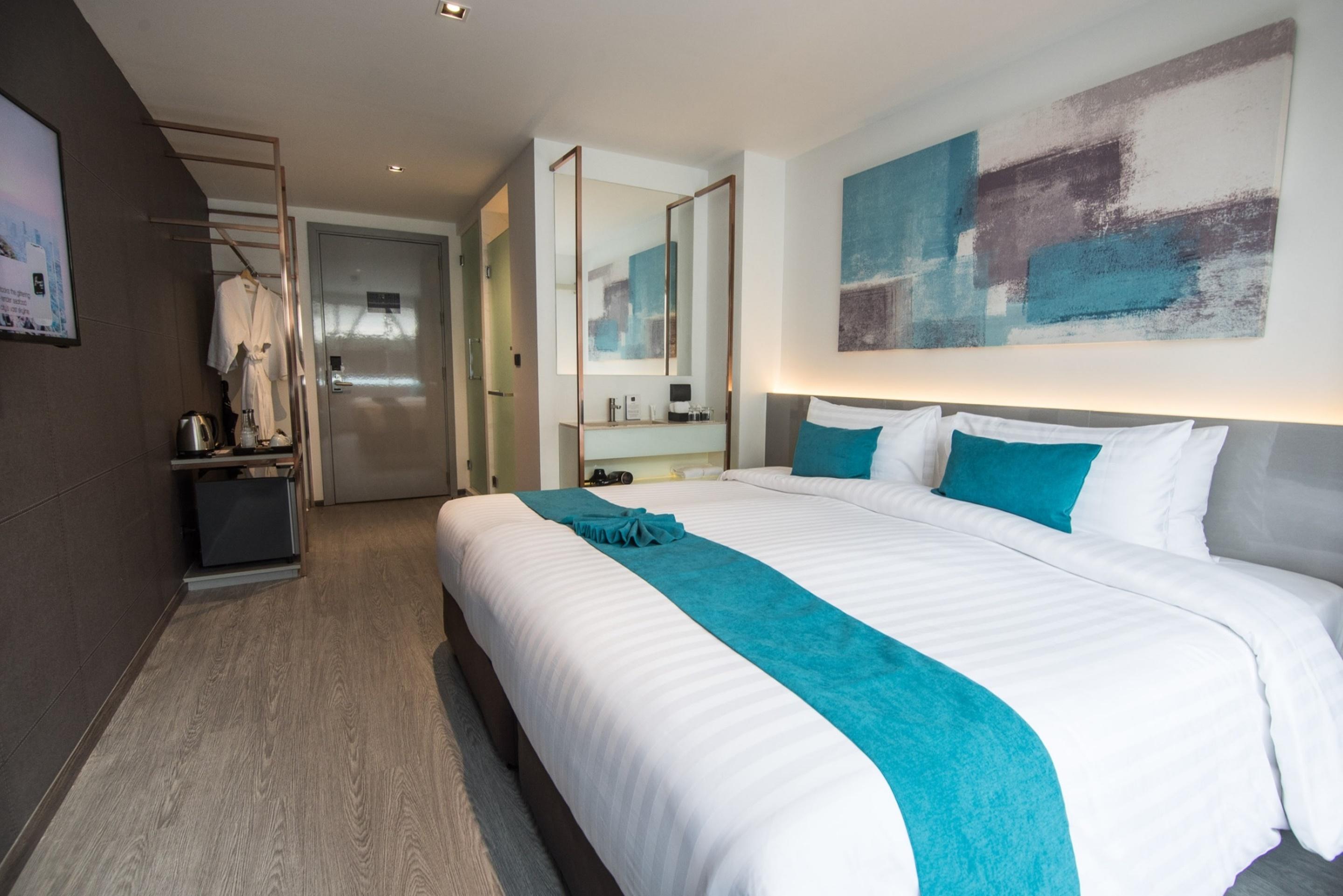 Sora Hotel Silom Бангкок Экстерьер фото